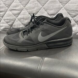 Nike Black Athletic Shoes with Cushioned Sole